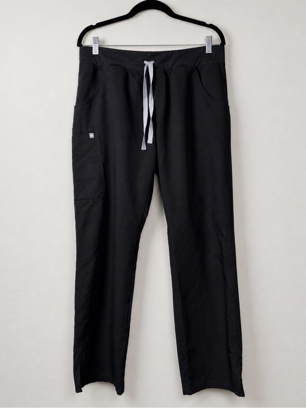 FIGS Black Technical Collection Cargo Scrub Pants Large